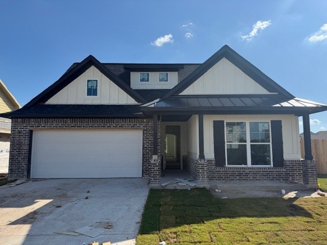 For Sale $402,000