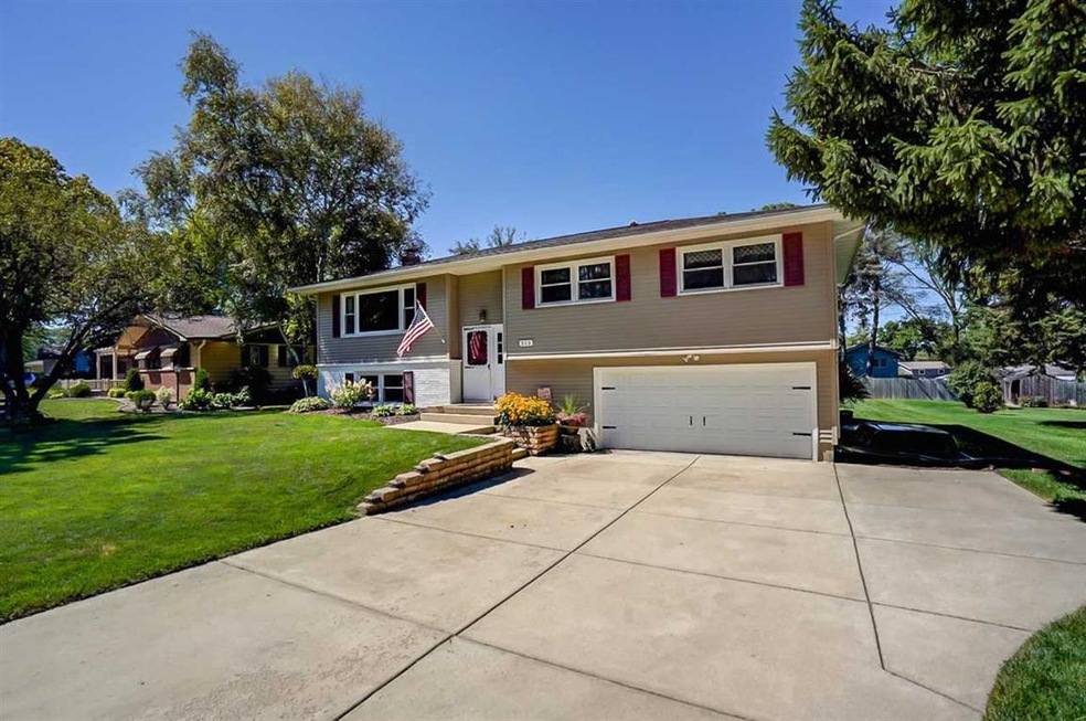 313 Sterling Dr, Oregon, WI 53575 - photo 1