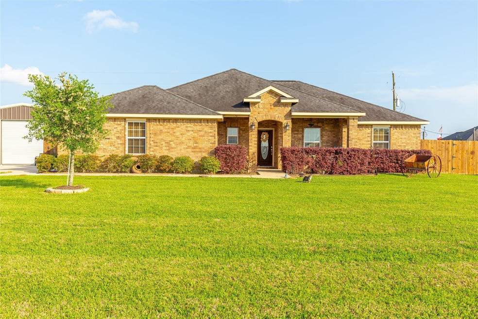 11207 Emily Ruth Dr, Needville, TX 77461 - photo 1