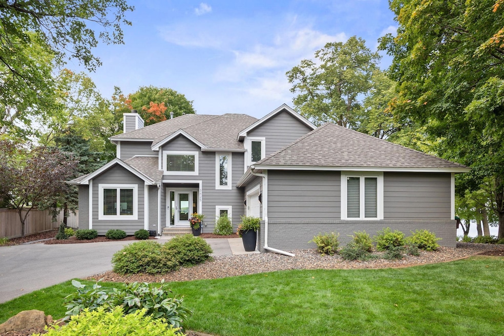 Sold $1,850,000 • Co-Listing Agent