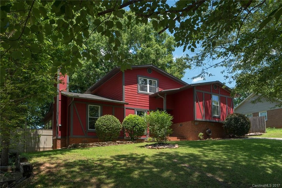 2407 Cliffside Dr, Statesville, NC 28625 - photo 1