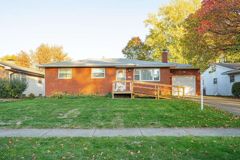 1-web-or-mls-4756 Esterbrook Rd-1