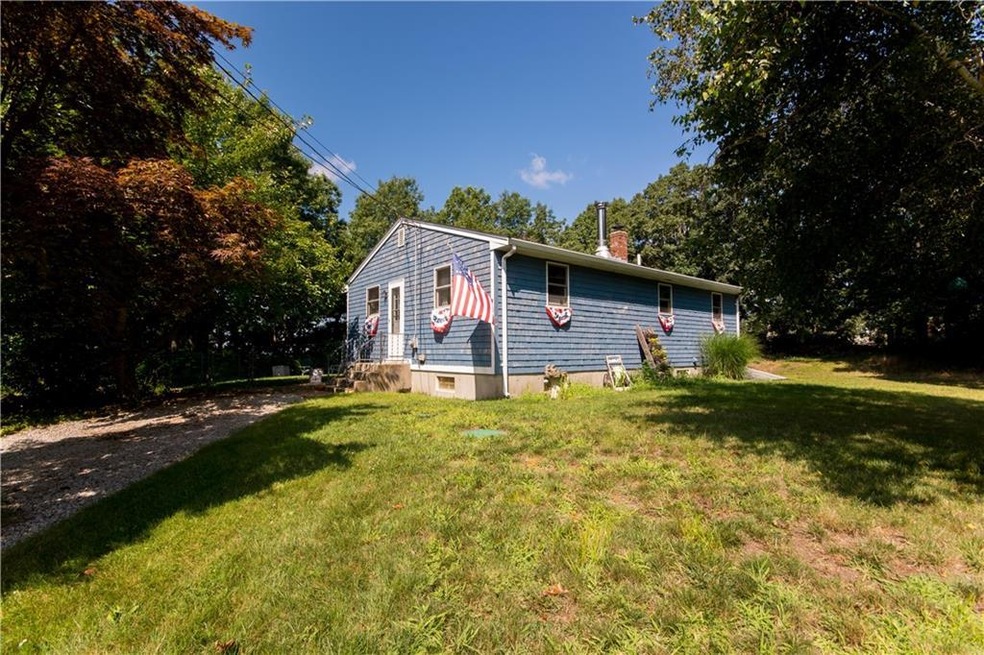 17 Short St, Tiverton, RI 02878 - photo 1