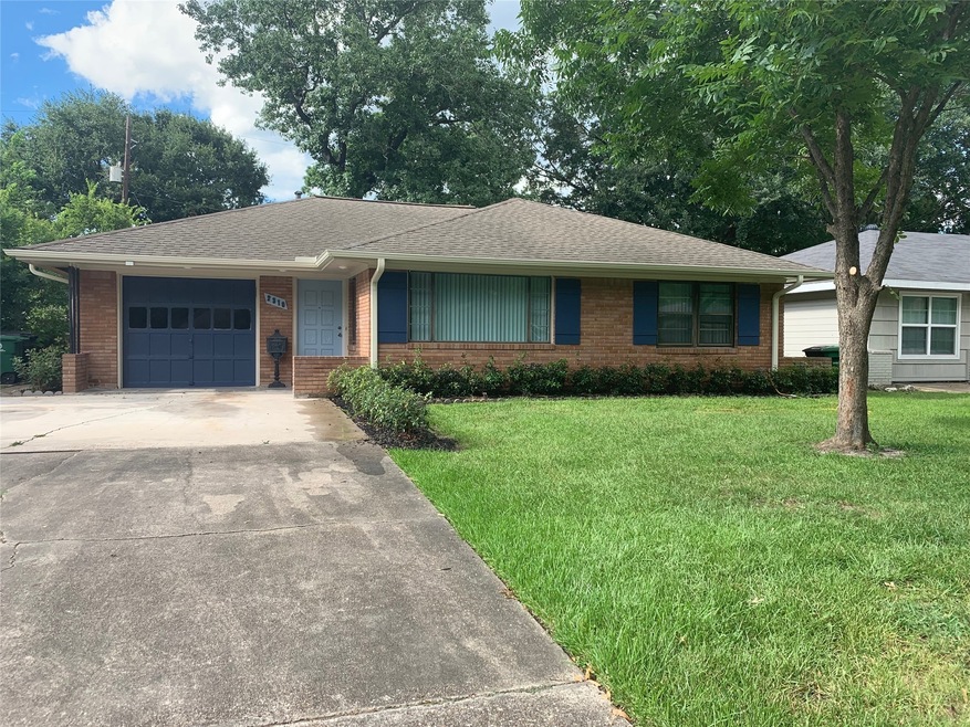 2310 Chantilly Ln, Houston, TX 77018 - photo 1