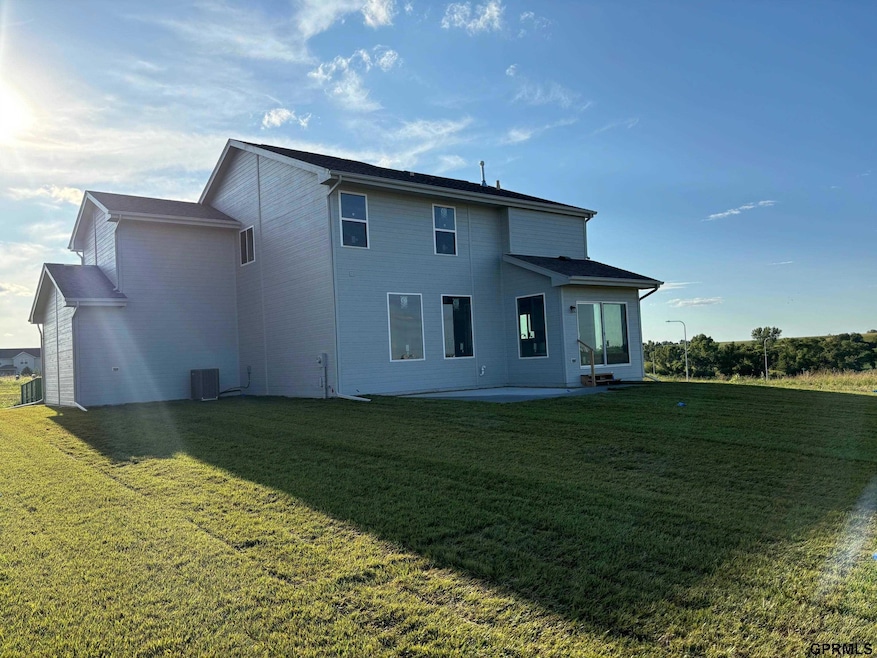 5413 N 190th St, Bennington, NE 68007 - photo 1