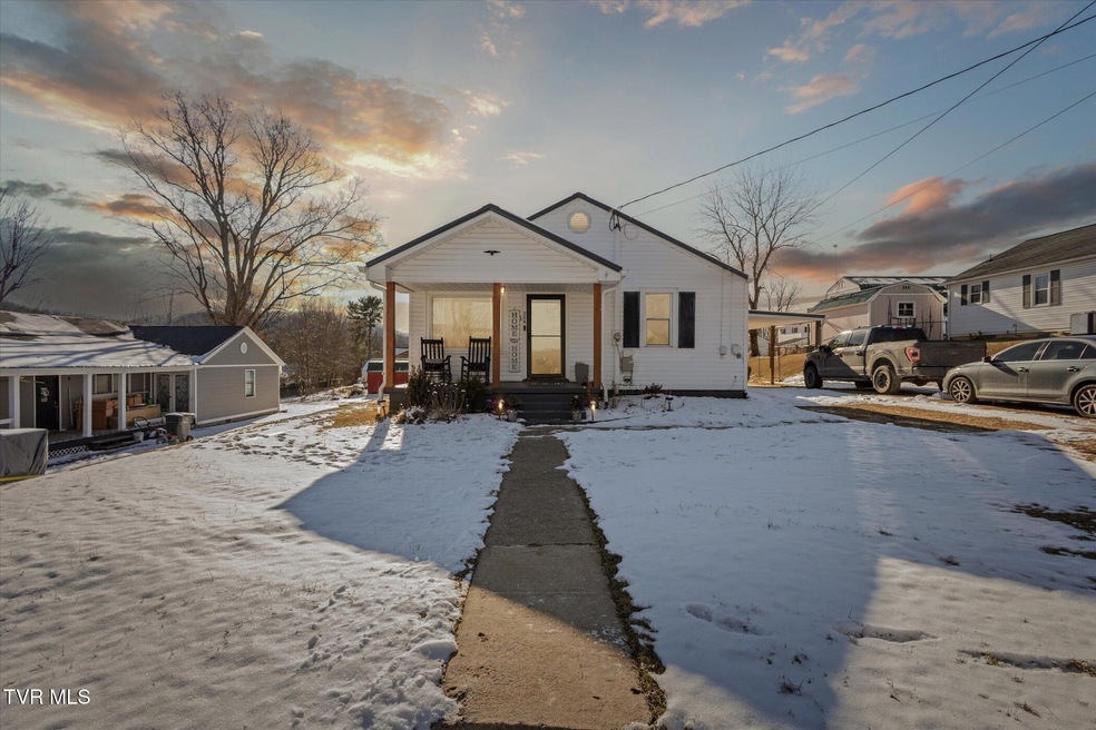 01-306-Tween-Hills-Road-Bristol-TN-37620