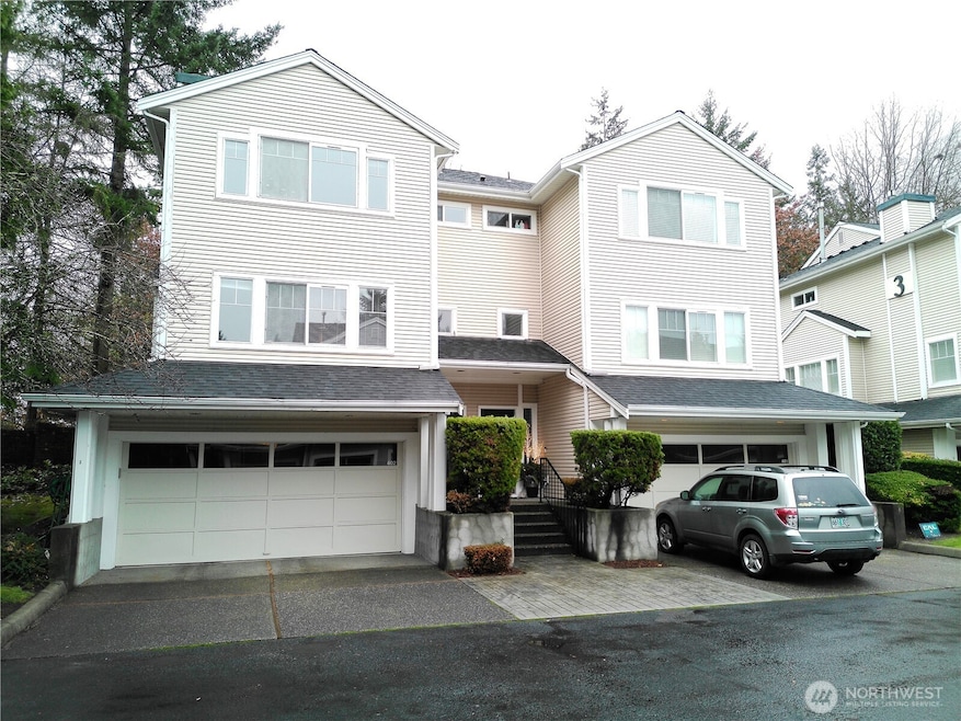 4714 Fairwood Blvd NE unit 402, Tacoma, WA 98422 - photo 1