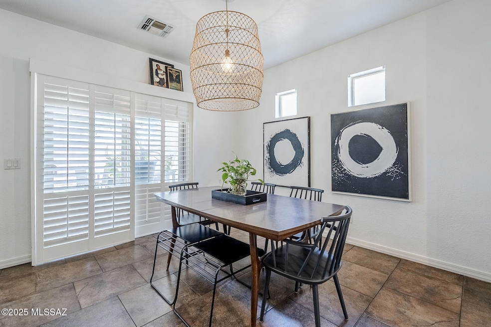 163 E Camino Limon Verde, Sahuarita, AZ 85629 - photo 1