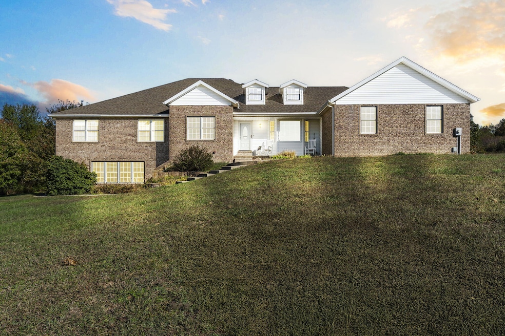 Under Contract $699,000