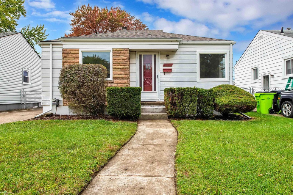 25231 Lehner St, Roseville, MI 48066 - photo 1