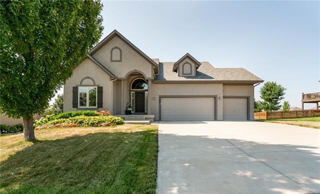 20907 W 48th St, Shawnee, KS 66218 - photo 1