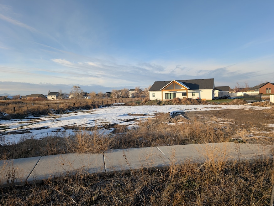 1253 W 3100 S unit 6, Nibley, UT 84321 - photo 1