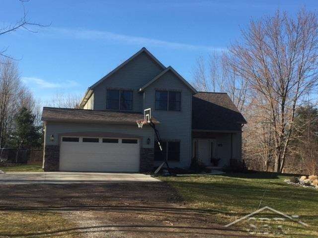 7568 Bray Rd, Vassar, MI 48768 - photo 1