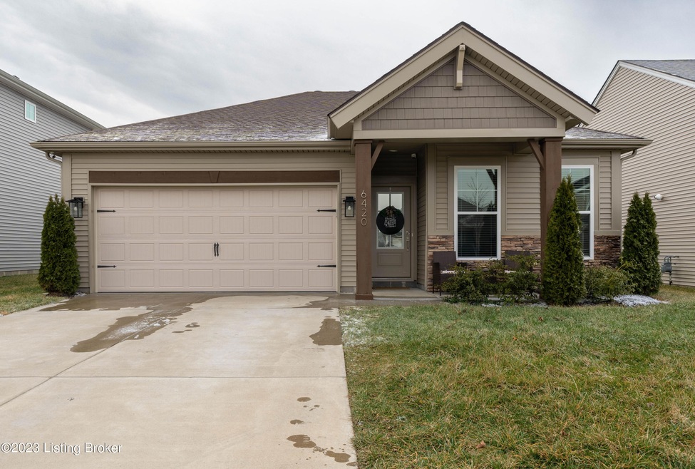6420 Oak Village Dr, Louisville, KY 40228 - photo 1