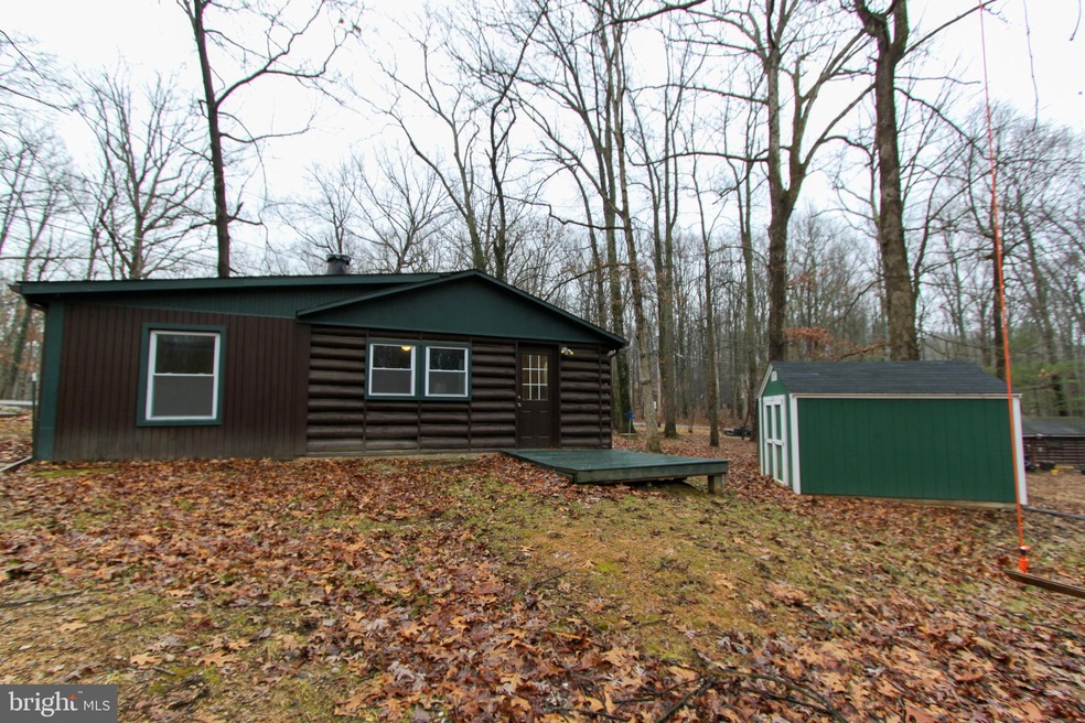 560 Shenandoah River Dr, Harpers Ferry, WV 25425 - photo 1