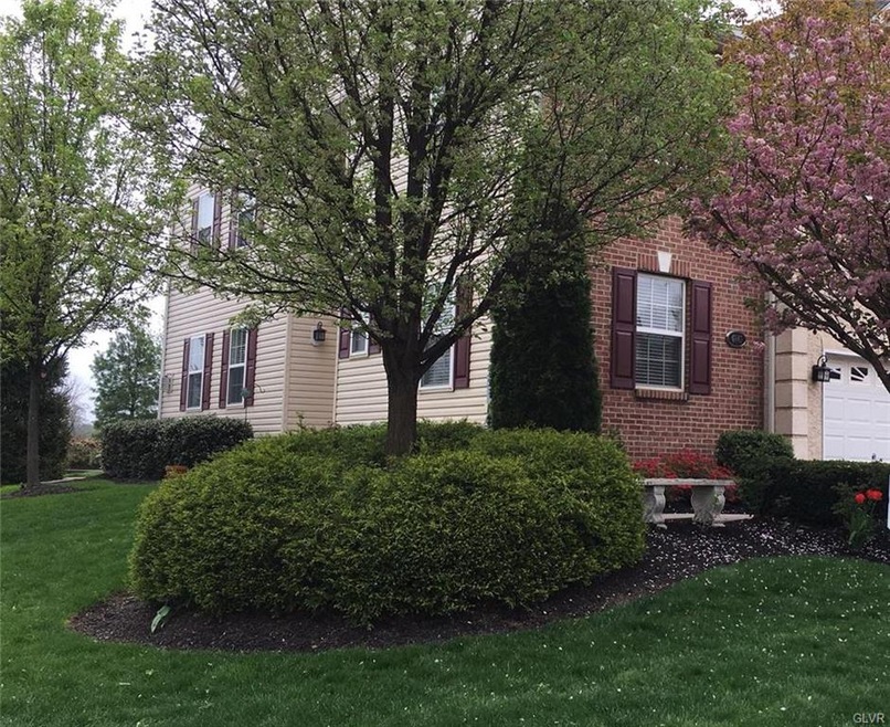 6845 Hunt Dr, Macungie, PA 18062 - photo 1