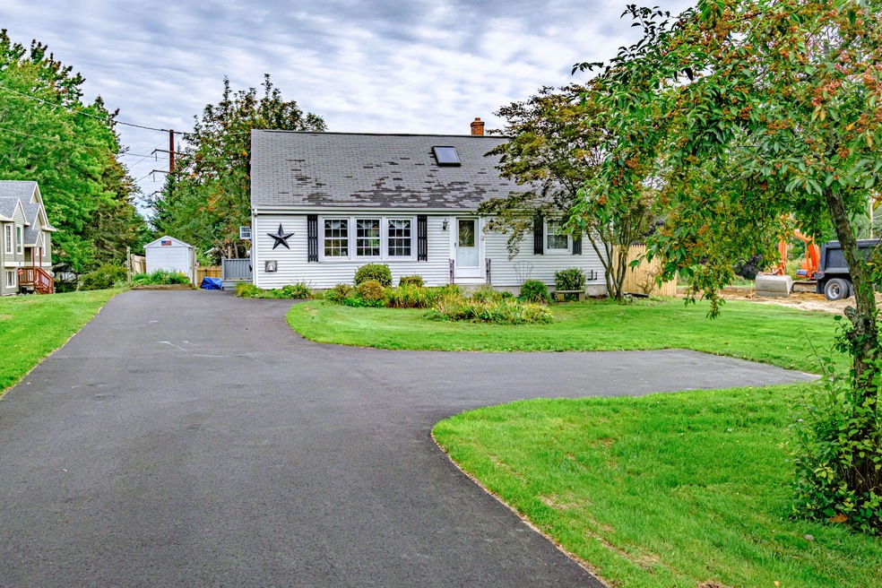 32 Ross Rd, Saco, ME 04072 - photo 1