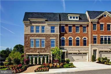 2347 Chadlington, Falls Church, VA 22043 - photo 1