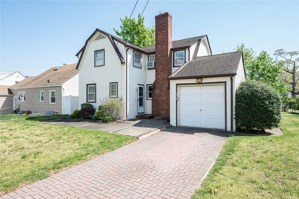 Sold $560,000 • Co-Listing Agent