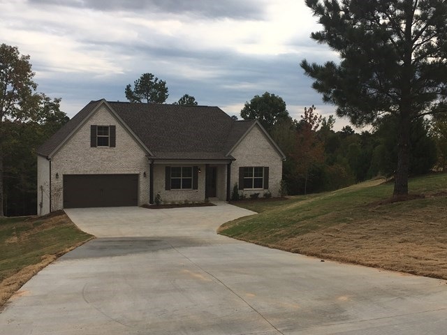 527 Rock Springs Dr, Oxford, MS 38655 - photo 1