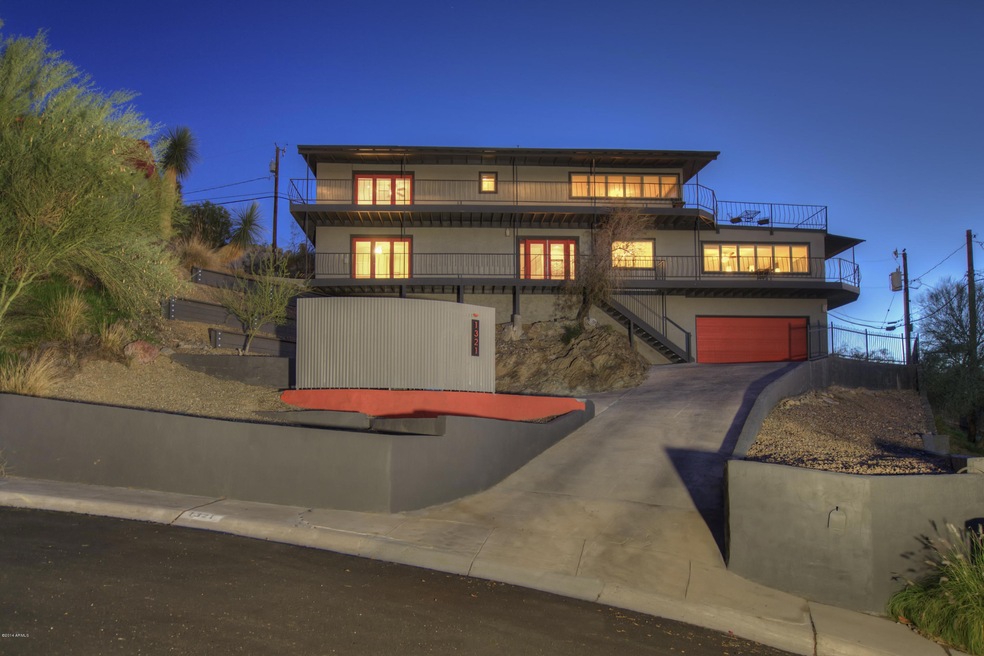 1321 E Echo Ln, Phoenix, AZ 85020 - photo 1