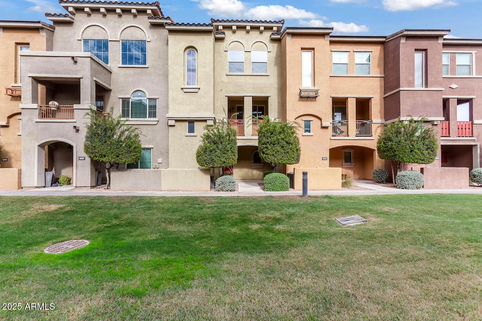 240 W Juniper Ave unit 1096, Gilbert, AZ 85233 - photo 1