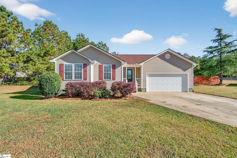 Under Contract $260,000 • Co-Listing Agent