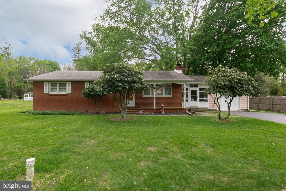 1533 N Main St, Williamstown, NJ 08094 - photo 1