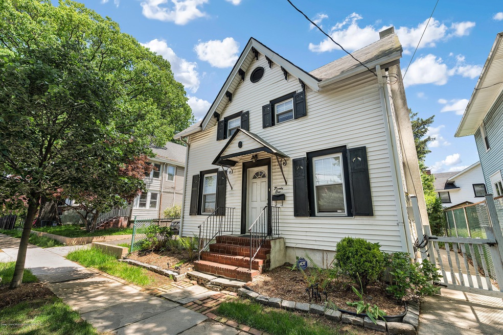 21 Bard Ave, Staten Island, NY 10310 - photo 1