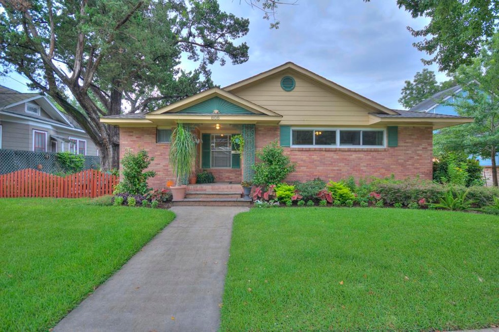 808 Highland St, Houston, TX 77009 - photo 1