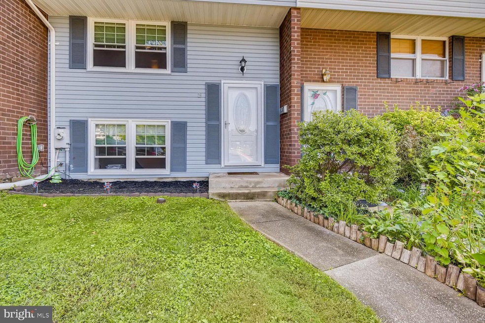 29 Pine Cone Ct, Nottingham, MD 21236 - photo 1