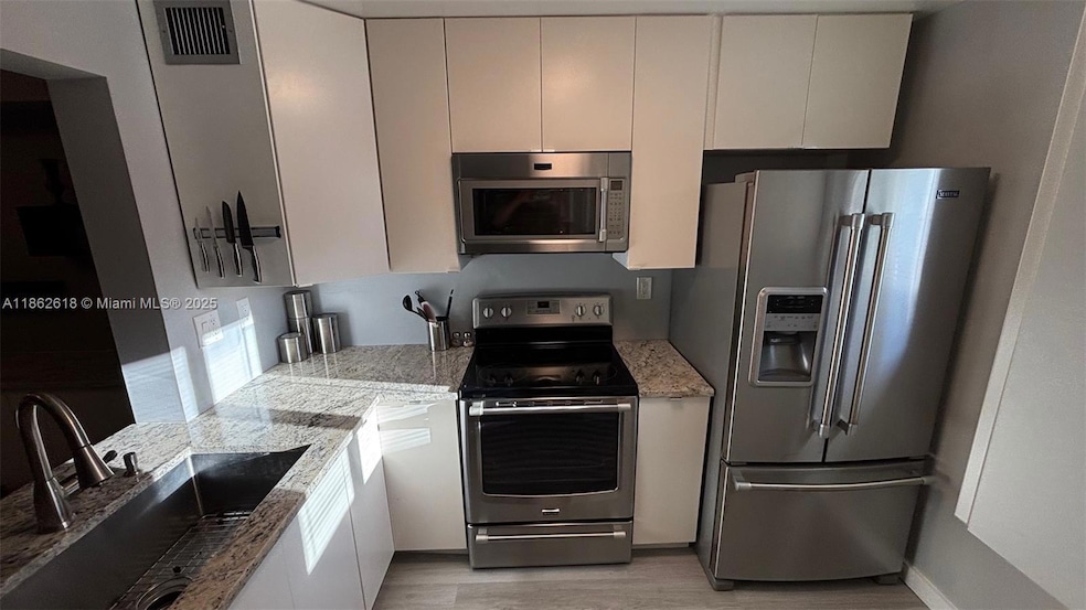 Sold $220,000 • Co-Listing Agent