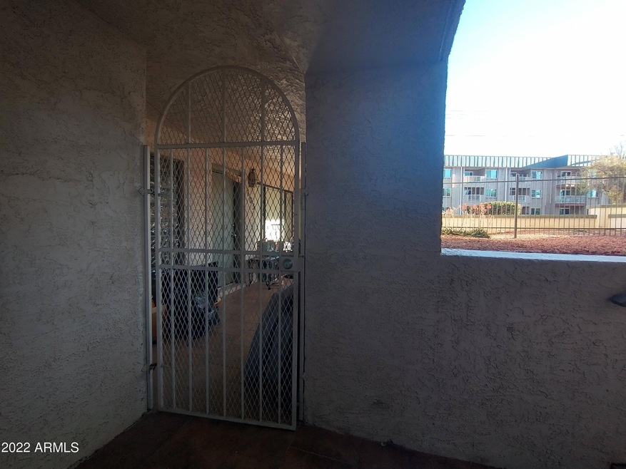 214 E Ruth-Private Entrance
