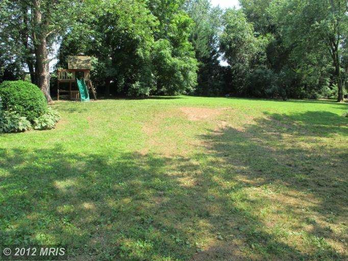 13705 E Devonfield Dr, Baldwin, MD 21013 - photo 1