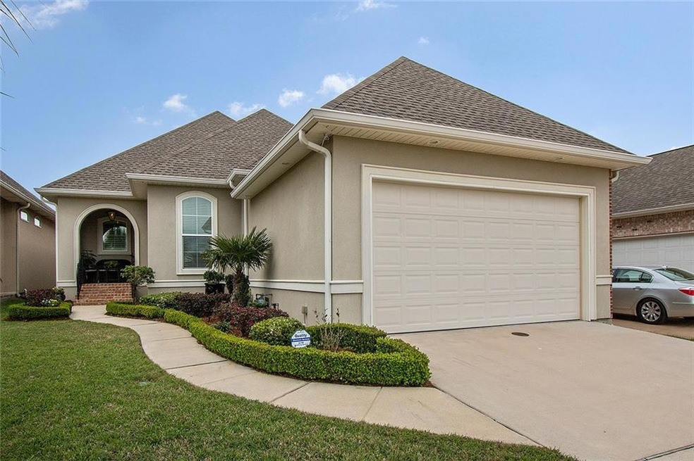 1445 Royal Palm Dr, Slidell, LA 70458 - photo 1