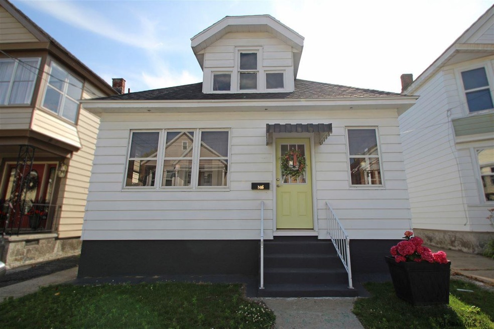 846 Bradt St, Schenectady, NY 12306 - photo 1