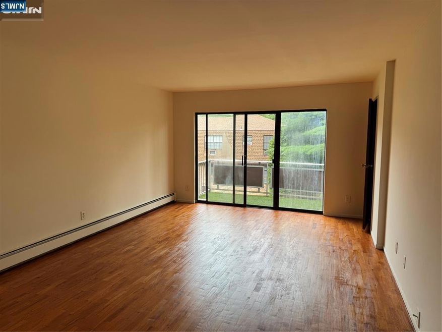 252 Collignon Way unit 5B, River Vale, NJ 07675 - photo 1