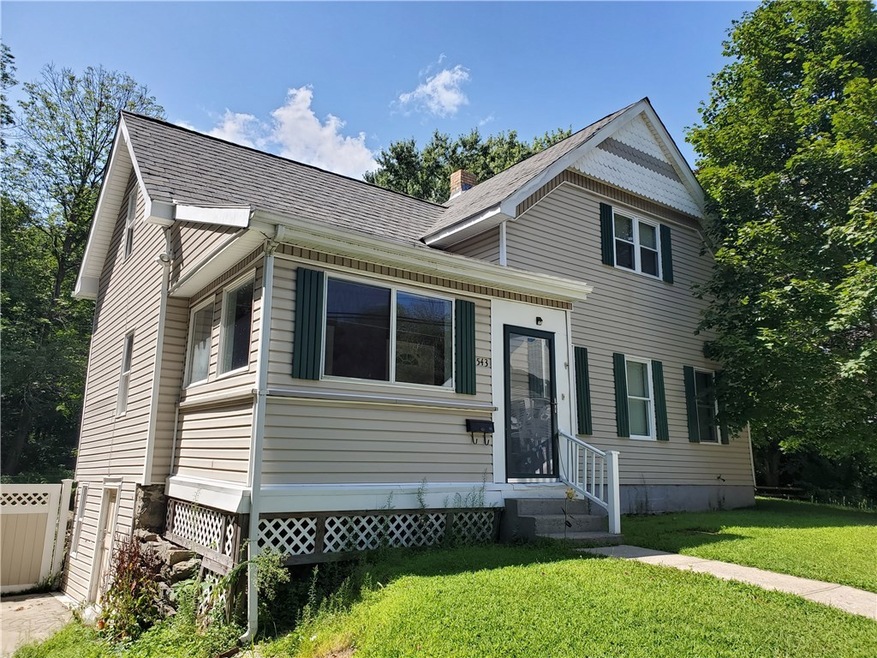 543 Mendon Rd, Woonsocket, RI 02895 - photo 1