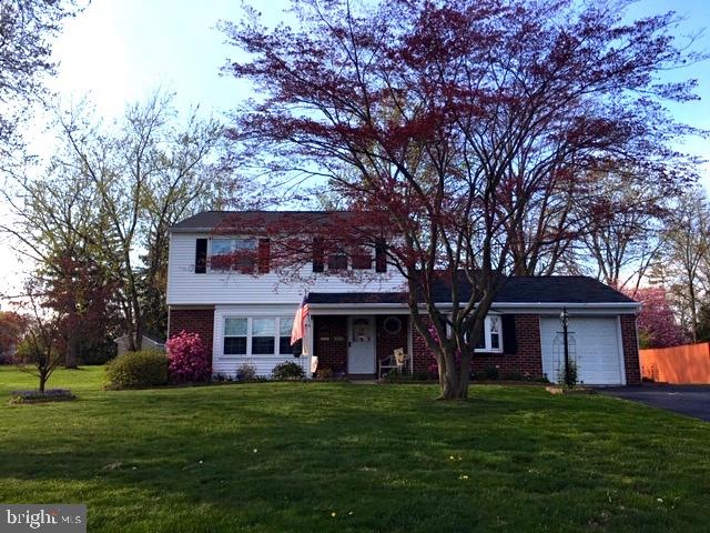 2017 Birchwood Dr, Norristown, PA 19401 - photo 1