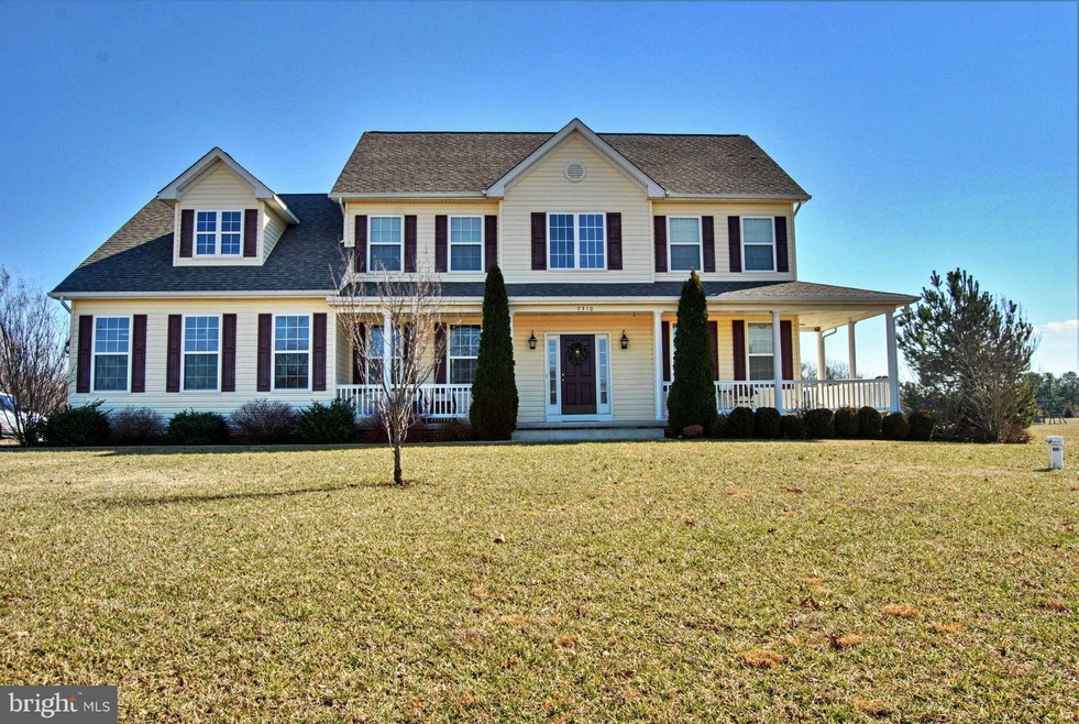 7310 Stoneleigh Ct, Hughesville, MD 20637 - photo 1