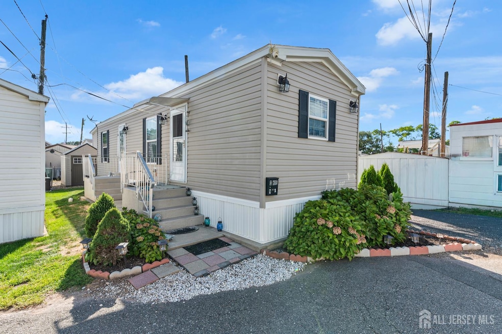 9 2nd St, Woodbridge Township, NJ 07001 - photo 1