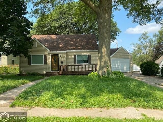 1004 S Center St, Shenandoah, IA 51601 - photo 1