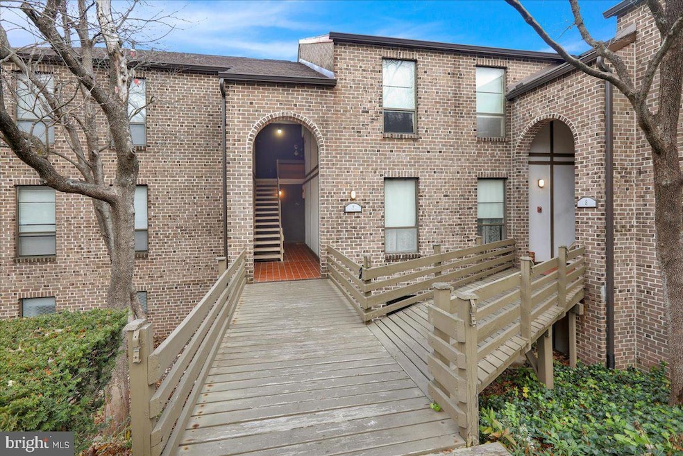 7 Fairway Rd, Reading, PA 19607 - photo 1