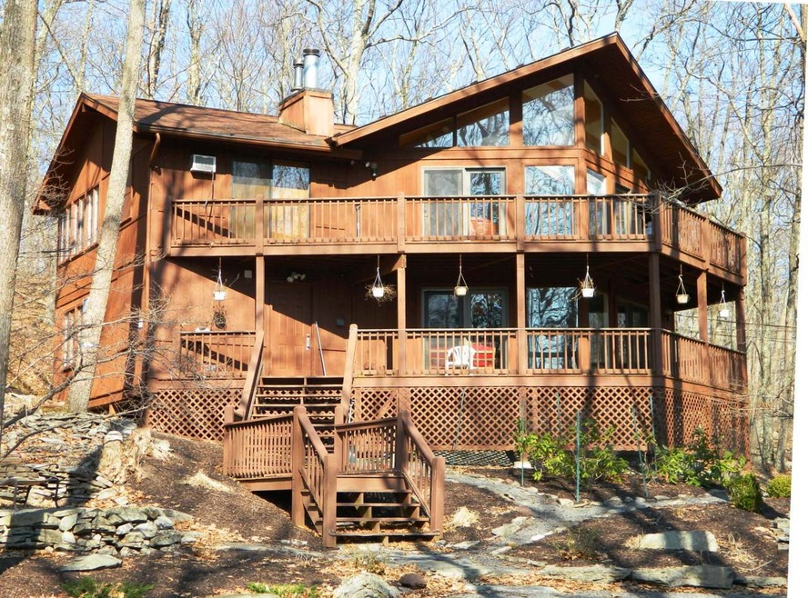 603 Valley Rd, Price Township, PA 18325 - photo 1