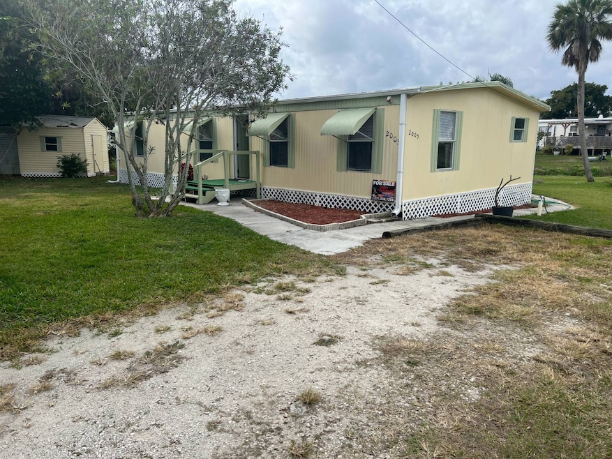 2005 Otter Ln, Melbourne, FL 32935 - photo 1