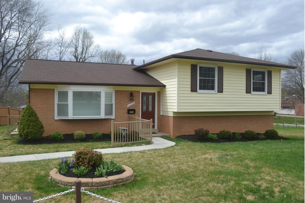 14304 Blackmon Dr, Rockville, MD 20853 - photo 1