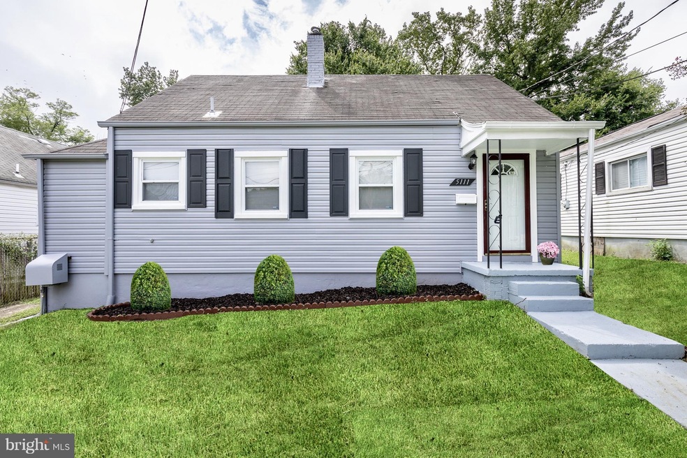 5111 N Englewood Dr, Hyattsville, MD 20785 - photo 1