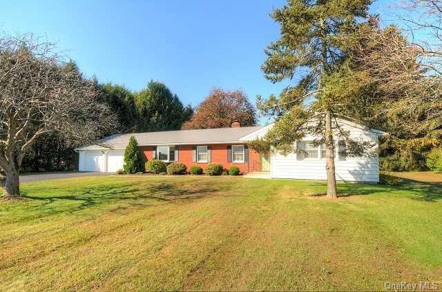 65 Pitcher Ln, Red Hook, NY 12571 - photo 1