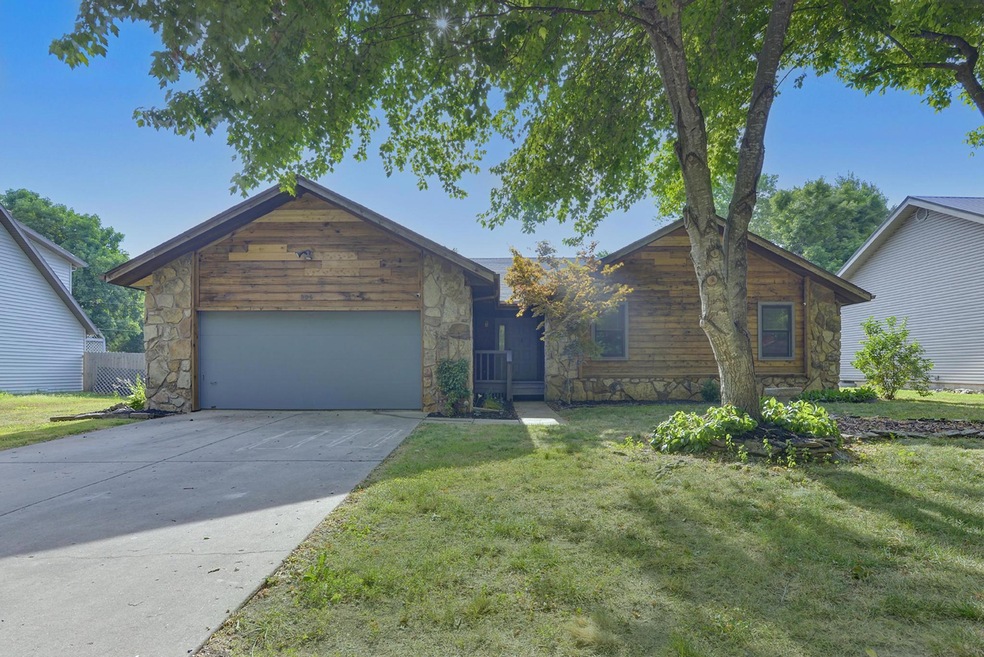 906 Breann Ct, Nixa, MO 65714 - photo 1