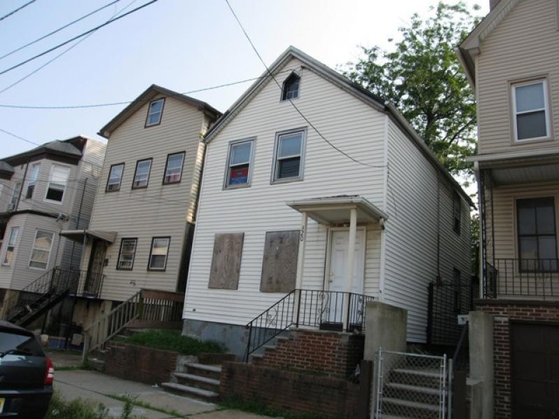 320 Court St, Elizabethport, NJ 07206 - photo 1